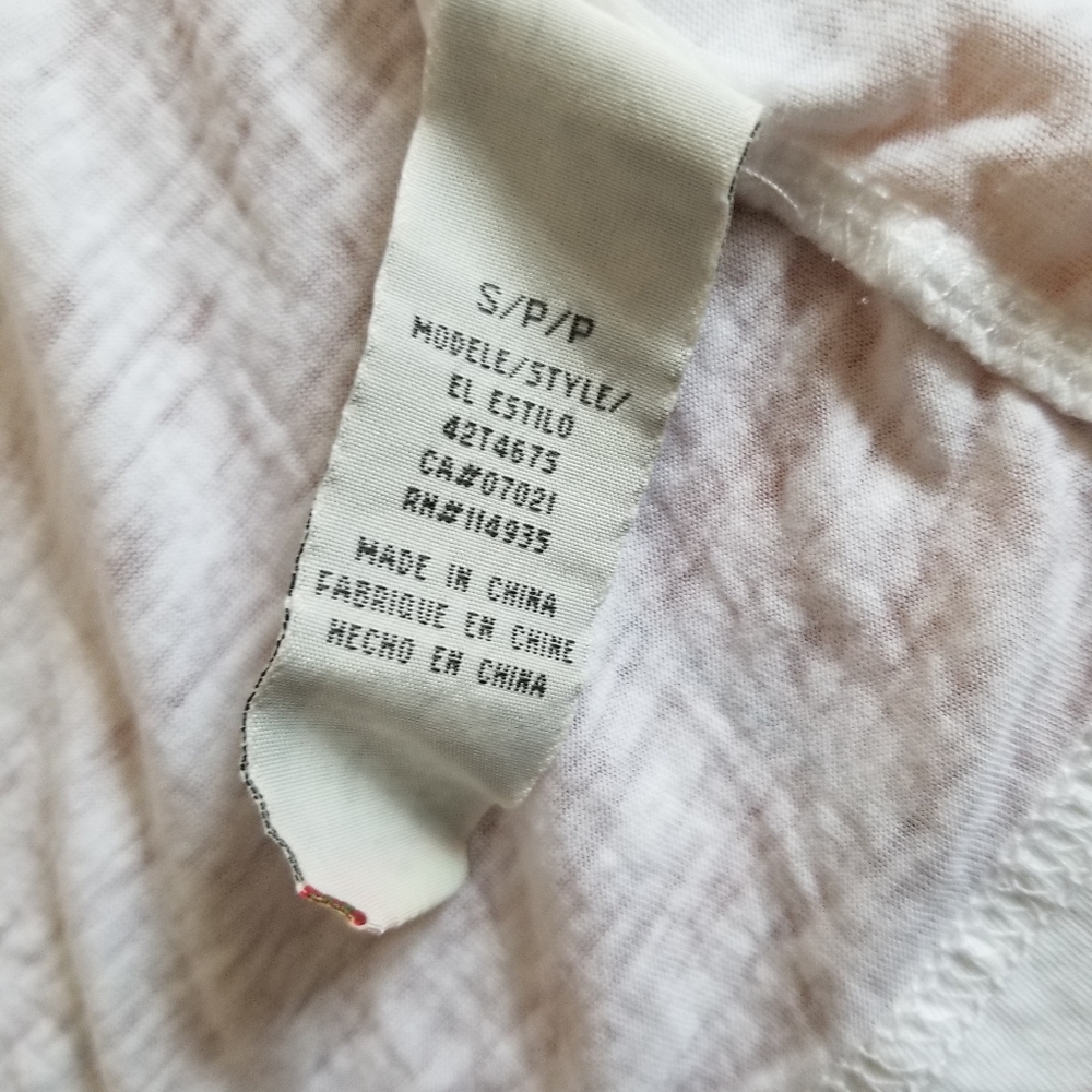 Summer Top. Size Small - Picture 7 of 10